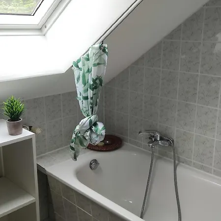Daire Apart Doppelzimmer Mit Gemeinschaftsbad